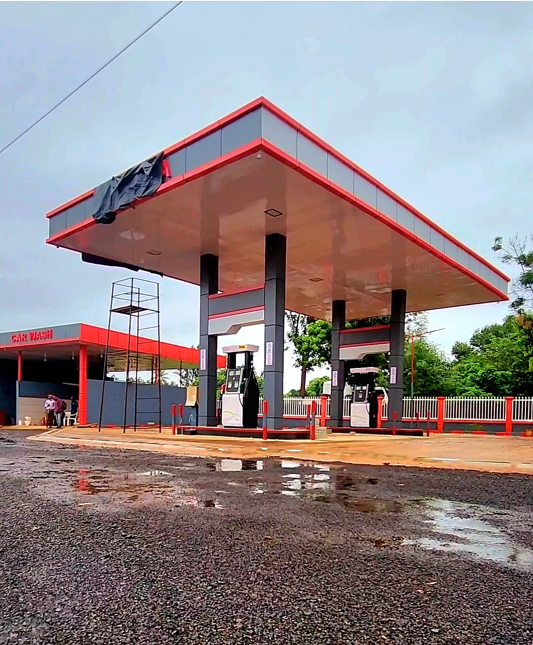 FILLING STATION